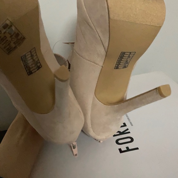 NWB Forever 21 Strappy Nude Platform Stilettos - Picture 6 of 6